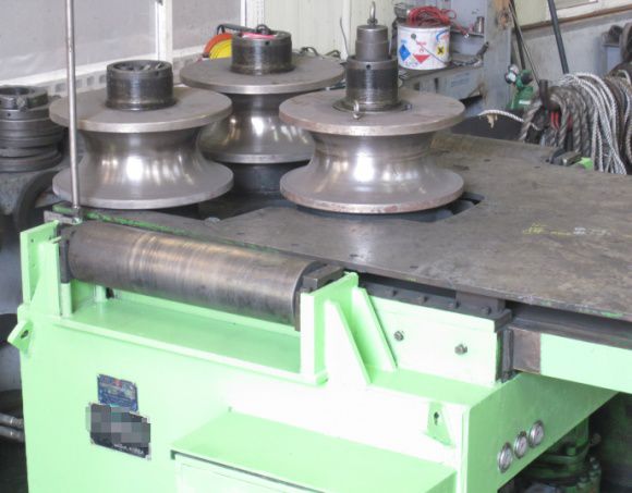 대형삼단롤러벤딩기1